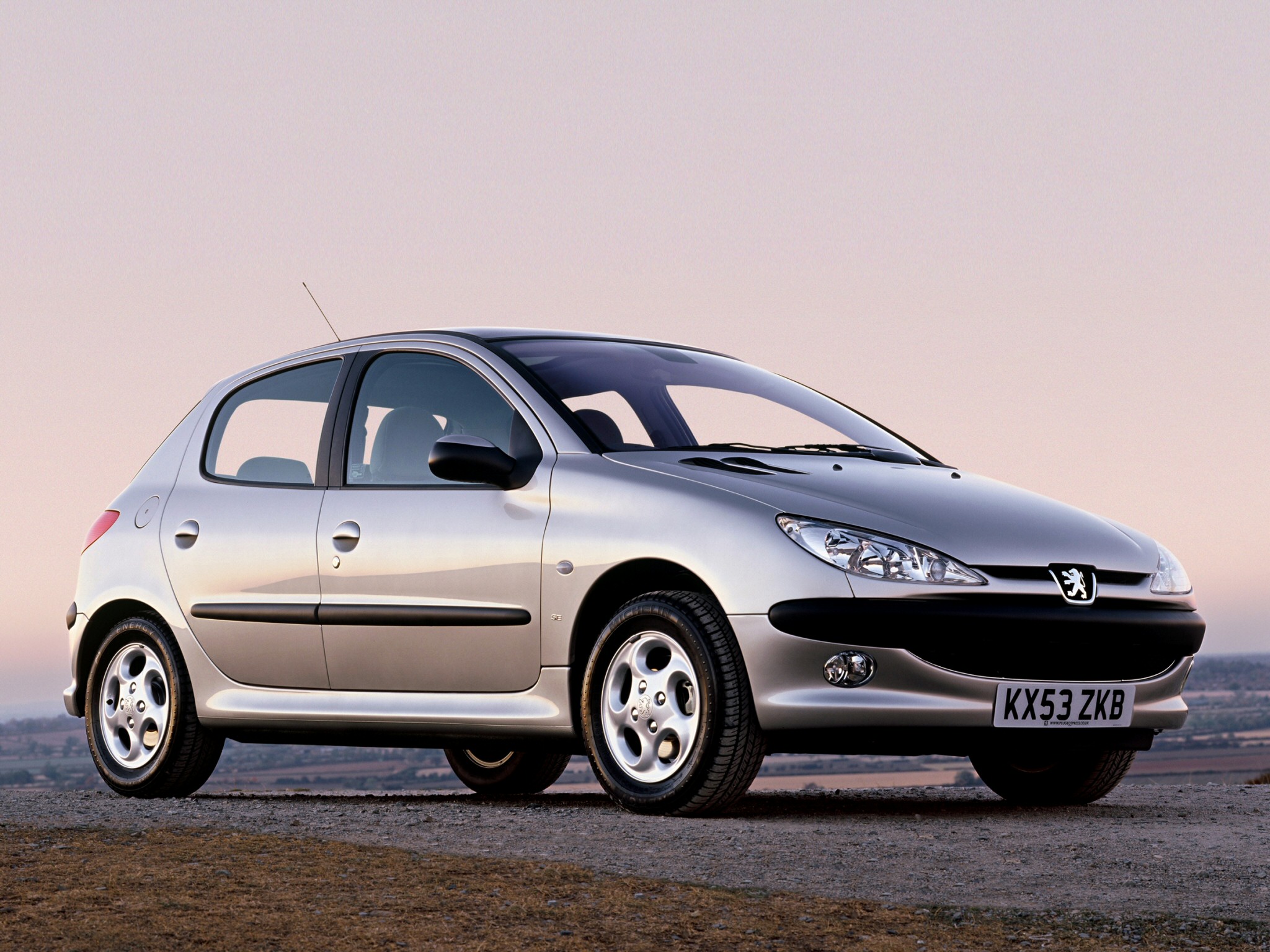 Peugeot 206 Sunshine By Anqui › › Automotive Design Studio